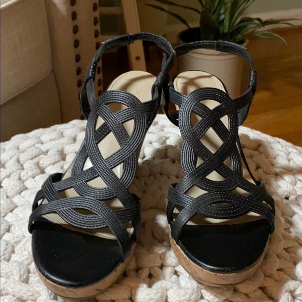 New York and company wedges